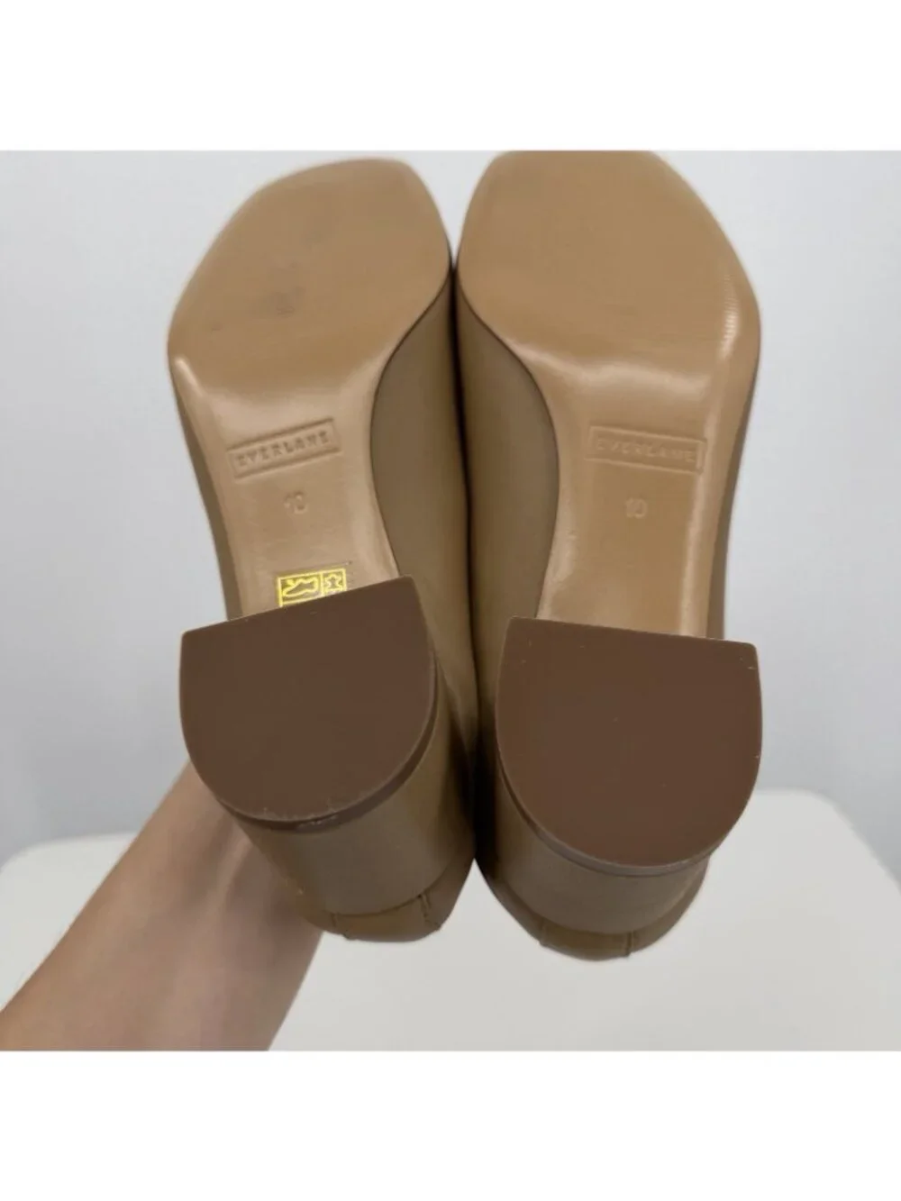 Everlane Italian Leather Day Heel Light Taupe 10 Women's Elastic Back Comfort